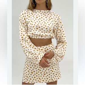 WeWoreWhat NWT Mini Slip Set in Ditsy Daisies Print (L)